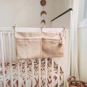 Новый дизайн, плюшевый бархатный органайзер для детских подгузников, подвесной мешок для хранения подгузников для кровати и коляски - Product Image 1