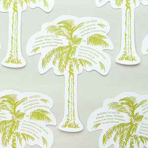 Cartes de menu de mariage en forme de palmier personnalisées imprimées avec des sélections d'aliments pour les réceptions et les fêtes de mariage - Product Image 5