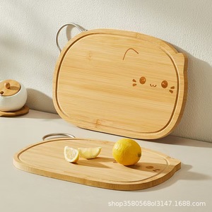 Tabla de cortar de madera de bambú rectangular con asa para frutas, aperitivos y comida para bebés, diseño de dibujos animados. - Product Image 2