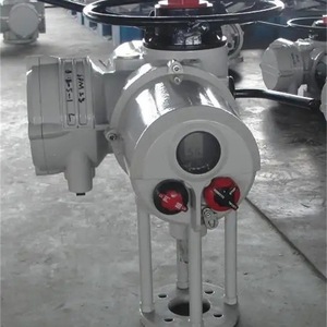 Actionneur électrique intelligent multi-tours Rotork bleu et blanc 090° avec performance d'étanchéité stable - Product Image 2