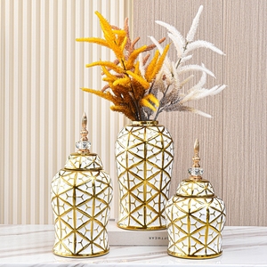 Nouveau design de pot en céramique en forme d'ananas doré, ensembles de pots de temple, vase en vente chaude pour la décoration de la maison - Product Image 3