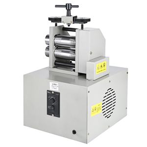 Outil de formage à rouleaux pour plaques de bijouterie sur un petit laminoir électrique gris. Machine de fabrication de bijoux en métal efficace - Product Image 1