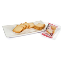 Biscuits sandwichs aux fraises lyophilisées, biscuits croustillants emballés individuellement, fournisseur en gros de collations sous marque privée OEM