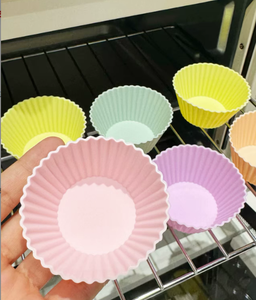 Stampi per Cupcake <span class=keywords><strong>in</strong></span> <span class=keywords><strong>Silicone</strong></span> Riutilizzabili, Resistenti al Calore, Senza BPA, per Dolci Fatti <span class=keywords><strong>in</strong></span> Casa, Vendita all'Ingrosso - Product Image 3