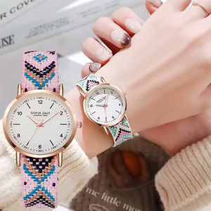 นาฬิกาควอทซ์ทอมือสำหรับผู้หญิงสร้อยข้อมือเรืองแสงสไตล์ชาติพันธุ์ - Product Image 2