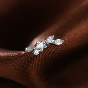 Lingchee personnalisé titane interne étoile ronde Zircon griffe réglage Labrets lèvre goujons oreille Cartilage Helix <span class=keywords><strong>Targus</strong></span> Piercing bijoux - Product Image 4