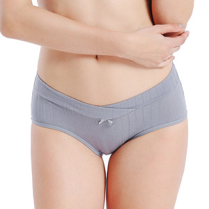 20029 # Sexy <span class=keywords><strong>coton</strong></span> maternité taille basse culotte culottes en forme de V croix ventre ascenseur enceinte culotte brève pour les femmes - Product Image 5