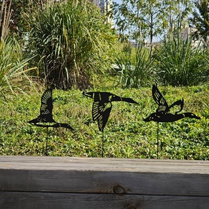 Esculturas de Animales Negros de Hierro Forjado para Jardín, Terraza o Camino, con Macetas Decorativas de Cobre - Product Image 5