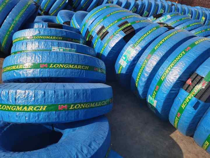 Roadlux/Longmarch Tyres R22.5 Winter Snow Truck Tires 315/70r22.5 315 ...