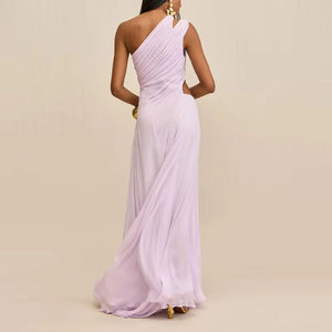 Vestido Maxi de Lujo Personalizado OEM para Banquete, Asimétrico de un Hombro, con Cintura Fruncida, Abertura y Anillo Metálico para Mujer - Product Image 2