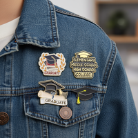 Épingle de revers personnalisée en gros pour remise de diplôme, emblème souvenir, badge brillant doré, broche de remise de diplôme, badge de classe