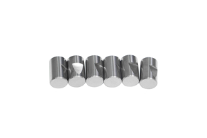 Pièce cylindrique personnalisée en carbure de tungstène avec axe étagé et rainure pour mèche de poinçonnage de moulage par métallurgie des poudres - Product Image 4
