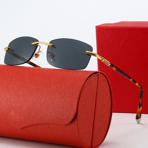 Nuevas Gafas <span class=keywords><strong>de</strong></span> Sol con Montura Metálica sin Marco y Patillas <span class=keywords><strong>de</strong></span> Resorte <span class=keywords><strong>para</strong></span> Hombre y Mujer, Diseño Cuadrado <span class=keywords><strong>de</strong></span> Lujo, Protección UV400, Marca <span class=keywords><strong>de</strong></span> Alta Gama <span class=keywords><strong>para</strong></span> Negocios y Automóvil - Product Image 1