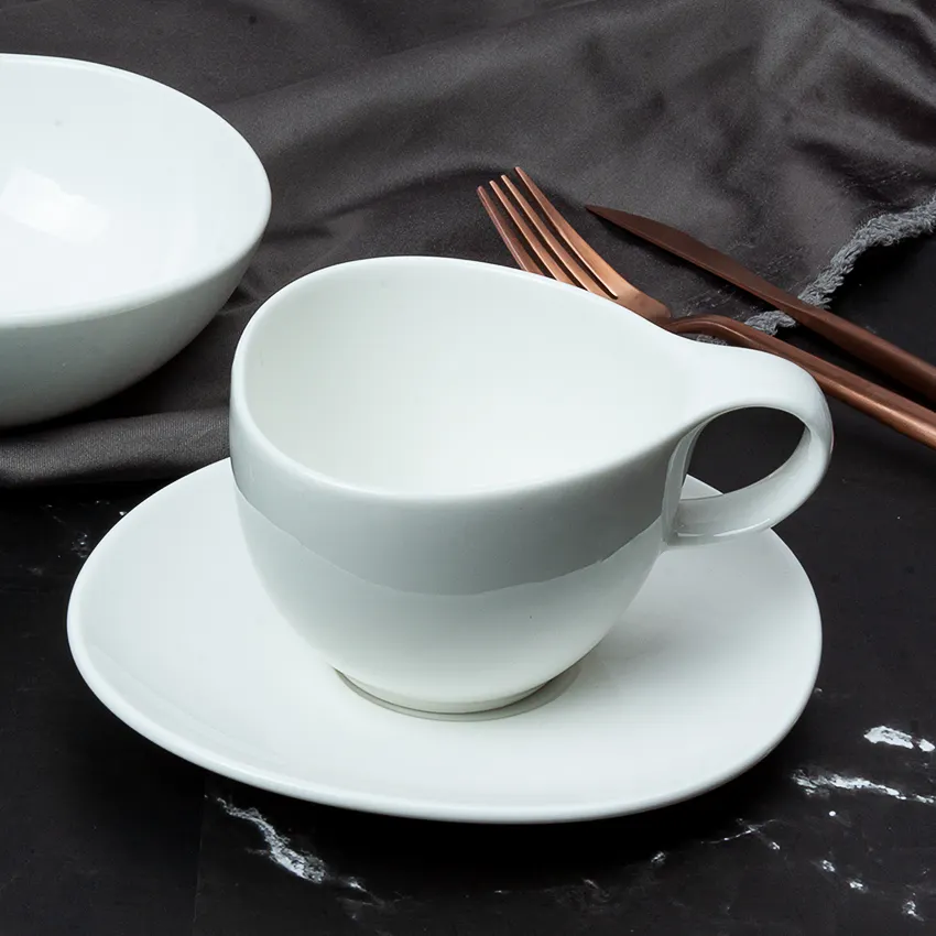 Wholesale Cheap Bulk Modern White Ceramic Cappuccino Cup with Saucer Set 250CC Porcelain Coffee Tea Cup and Saucer