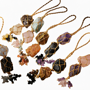 Colgante de Piedra de Cristal Natural Pulida, Amuleto Curativo Hecho a Mano, Colores Mezclados, Decoración para Regalo - Product Image 1