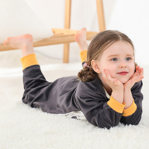 Sacchi Nanna per Neonati di Alta Qualità, Maniche Lunghe, Morbidi e Caldi, con Gambe Divise, 100% Poliestere, Ecologici e Traspiranti - Product Image 3