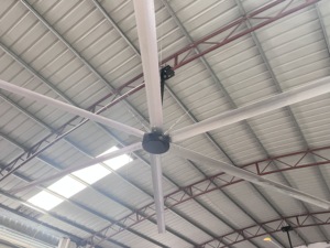 Ventilateurs d'extraction industriels HVLS de 5 m à prix avantageux, <span class=keywords><strong>ventilateur</strong></span> HVLS de plafond à prix avantageux, grande taille, <span class=keywords><strong>grand</strong></span> <span class=keywords><strong>ventilateur</strong></span> de plafond de 8 pieds, 12 pieds - Product Image 6