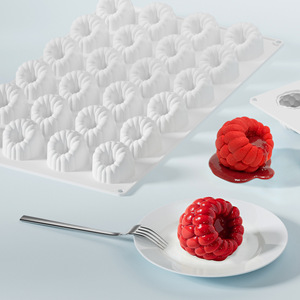 Moldes de silicona antiadherentes para pasteles de frambuesa de 24 cavidades, moldes de silicona reutilizables de grado alimenticio, moldes magnéticos de silicona para chocolate, dulces y hielo. - Product Image 3