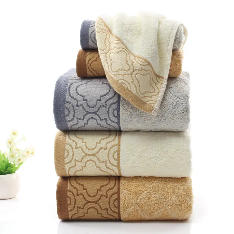 Vente en gros de serviettes de luxe en bambou Dobby avec logo personnalisé boîte de luxe cadeau de spa à usage domestique