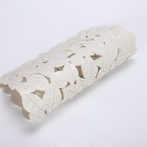 Leaf Shaped Bath Mat TPE Anti Slip White Minimalist Design For Bathroom Shower Toilet Floor Protection - Product Image 3