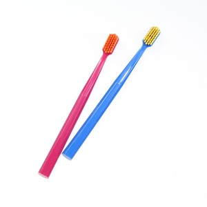 Cepillo de Dientes Manual Extra Suave de Cabeza Ancha Estilo Suizo, Popular, para Adultos, Uso Doméstico, Recomendado por Dentistas - Product Image 6