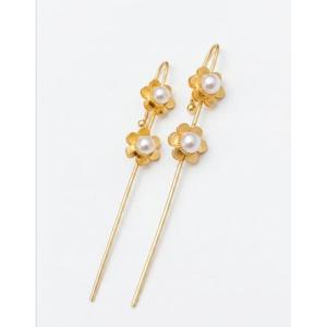 Brass Golden Pearl Daisy Ear <b>Cuff</b> | Trendy Floral Ear Climber | Elegant Non-Pierced Pin - Product Image 5
