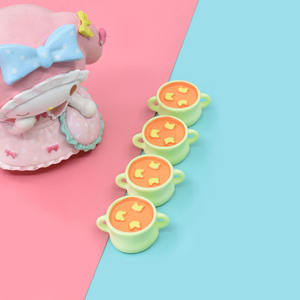 Divertidos Mini Accesorios de Resina para Cocina: Olla de Sopa 3D y Miniatura de Muslo de Pollo con Pan, Encantos de Comida en Miniatura - Product Image 4