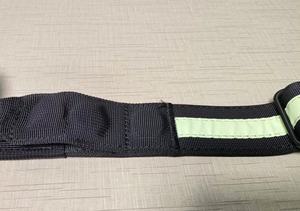 Gran oferta, <span class=keywords><strong>collar</strong></span> de perro acolchado de neopreno táctico personalizado con bolsa airtag y tira de noche luminosa para mascotas - Product Image 4