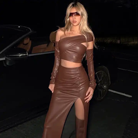 Damen Party Sexy Neues Design PU-Leder One-Shoulder Enganliegendes Kleid Zweiteiler-Set