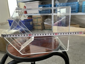 Exhibidor de Ropa de Plástico Transparente Rectangular de 1 Estante, Ecológico, con Laminado Brillante, Fácil de Montar, de Gran Capacidad - Product Image 6