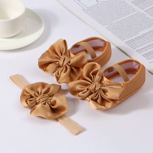 Set di <span class=keywords><strong>Scarpe</strong></span> Leggere in Cotone Tinta Unita per <span class=keywords><strong>Bambina</strong></span> + Fascia per Capelli, <span class=keywords><strong>Scarpe</strong></span> da Primi Passi con Suola Morbida, Fiocco Grande Antiscivolo - Product Image 5