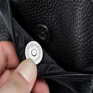 กระเป๋าหนังหรูหราแบบขายส่ง กระเป๋าใส่โทรศัพท์แบบสะพายไหล่เดียว กระเป๋าครอสบอดี้สำหรับ iPhone 15/14/13 - Product Image 4