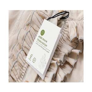 Étiquettes suspendues en papier imprimé avec ficelle pour vêtements, accessoires et marquage d'informations sur les articles, pour l'identification des produits de mode. - Product Image 1