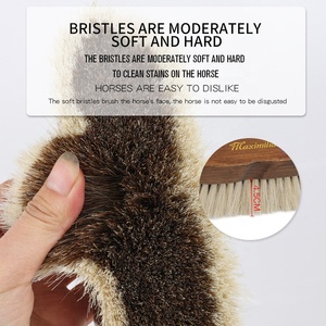 <span class=keywords><strong>Brosse</strong></span> de <span class=keywords><strong>cheval</strong></span> d'équipement de toilettage en bois de crin de <span class=keywords><strong>cheval</strong></span> de logo personnalisé en gros d'usine - Product Image 3