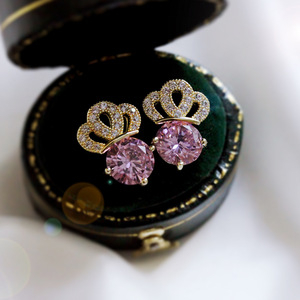 Orecchini a Perno con Corona Lucida per Donne, Stile Coreano Trendy, Accessori per Orecchie alla Moda, Regalo per Uso Quotidiano e Feste - Product Image 3