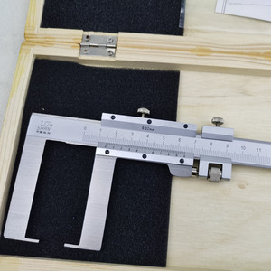 Shan Vernier Caliper 0-150 200 300mm Précision 0,02mm Outil de Mesure Externe - Product Image 1