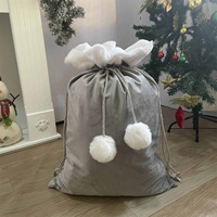 Sac de Noël en velours avec cordon de serrage pour cadeaux, idéal pour les fêtes de fin d'année, avec pompon