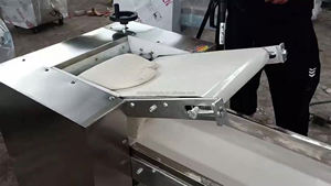 Machine à pétrir et à étaler la pâte électrique automatique de table pour usage domestique 220V haute productivité - Product Image 3