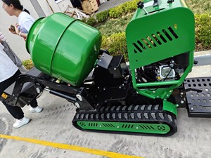 Produits les plus vendus : Camion malaxeur à béton sur chenilles compact Htm-300, 6,5 CV, haute efficacité, neuf - Product Image 3