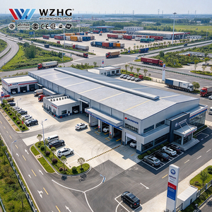 Bâtiment de garage métallique sur mesure pour entrepreneurs automobiles, doté de baies de réparation de carrosserie, de zones de peinture et de rangement de pièces. - Product Image 1
