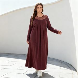 Abaya Elegante y Modesta de Poliéster de un Solo Color para Mujeres Musulmanas, con Tela de Alta Calidad y Diseño Personalizado - Product Image 3