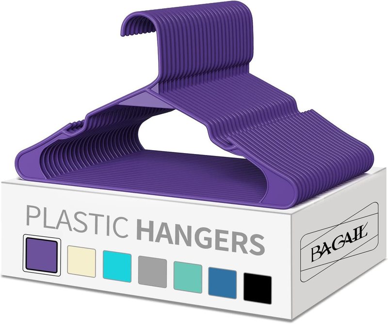 Plastic Clothes Hangers Space Saving Sturdy
