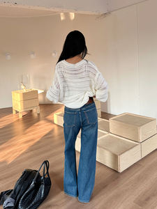 YUANBOFEI OEM Jeans pour femmes, jeans baggy bleu, minimaliste, tout noir, pantalon en denim à jambes larges, taille haute, coupe ajustée, pantalon personnalisé - Product Image 3