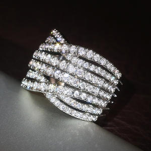 T0780 Anello di Lusso da Donna in Oro Bianco con Diamante Taglio Brillante Rotondo Colore G Naturale Gioiello di Fidanzamento - Product Image 2