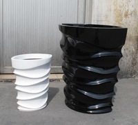 Pots de fleurs en fibre de verre de haute qualité pour l'intérieur/l'extérieur, design de jardinière, pot de fleurs pour la maison, pépinière, application décorative extérieure