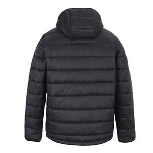 Veste matelassée légère avec logo personnalisé, vente en gros, veste chaude légère noire à capuche, veste d'hiver rembourrée en coton pour hommes - Product Image 2
