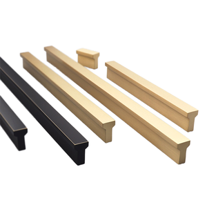 Laci Pintu Kabinet Pegangan Kuningan Murni Tiongkok, Pegangan Panjang dan C-4020 Kenop Hitam Emas - Product Image 1