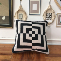 Taie d'oreiller géométrique 14 "* 14" Op Art Illusion d'optique Carré Tapisserie décorative Lavable Caractéristique Comme coussins