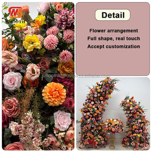 Arco Floral Decorativo de Lujo para Bodas y Eventos, Diseño Nuevo 2025, con Flores Artificiales en Forma de Cuerno - Product Image 2