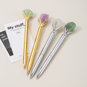 Stylo surmonté de pierres précieuses naturelles Stylo en pierre de cristal brut unique Stylo en forme de loi d'<span class=keywords><strong>attraction</strong></span> pour journalisation de rêve Accessoires en cristal brut - Product Image 3